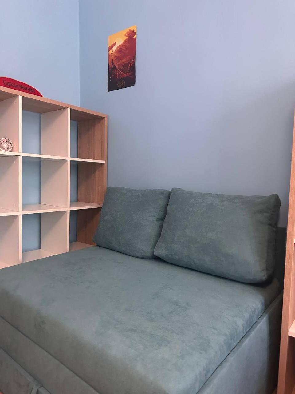 Appartement Біля Залізничного Вокзалу Вулиця Олени Степанівни 33Б à Lviv Extérieur photo