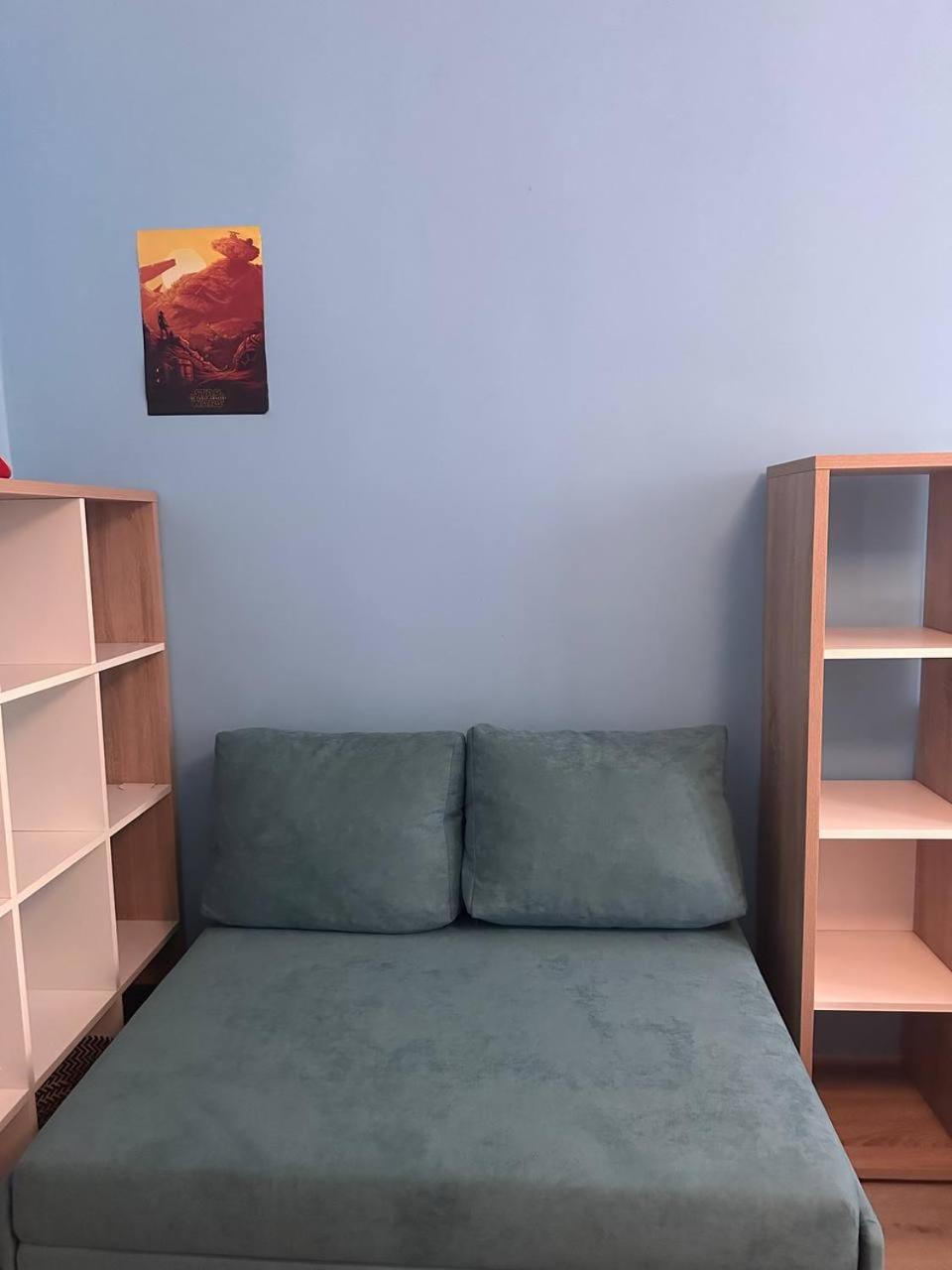 Appartement Біля Залізничного Вокзалу Вулиця Олени Степанівни 33Б à Lviv Extérieur photo