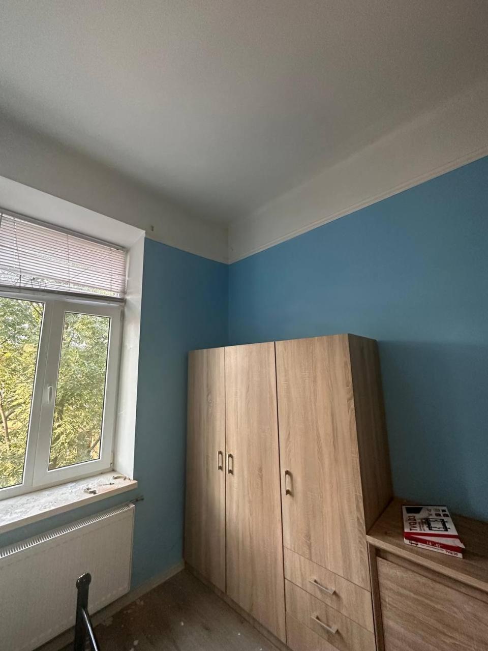 Appartement Біля Залізничного Вокзалу Вулиця Олени Степанівни 33Б à Lviv Extérieur photo