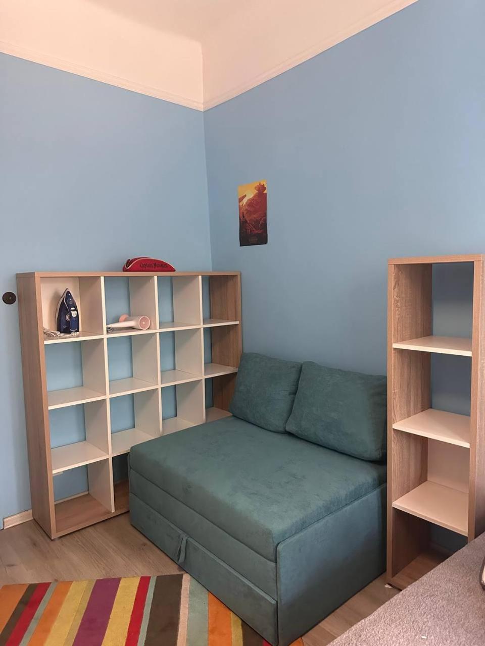 Appartement Біля Залізничного Вокзалу Вулиця Олени Степанівни 33Б à Lviv Extérieur photo